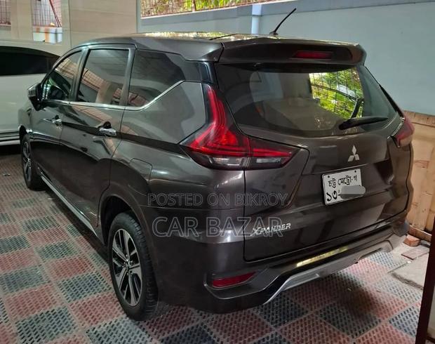 Mitsubishi Xpander Cross 2019 Brown