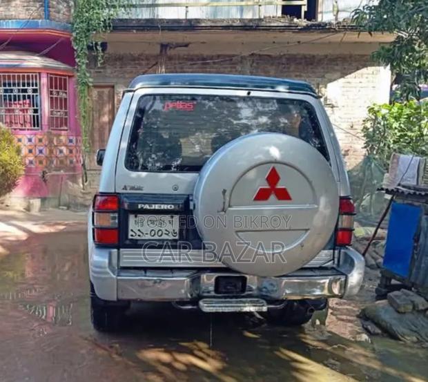 Mitsubishi Pajero 1994 Silver