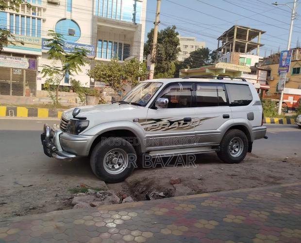 Toyota Land Cruiser Prado 2.7 16V 5dr 2000 Off White