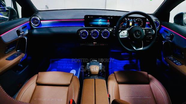 Mercedes-Benz CLA-Class CLA 200 Sedan 2021 Blue