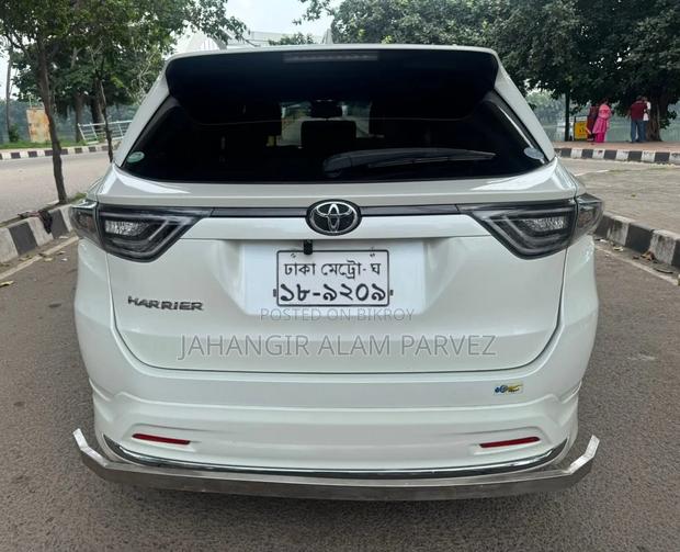 Toyota Harrier 2.0 2015 Pearl
