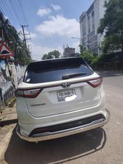 Toyota Harrier 2019 Pearl for sale