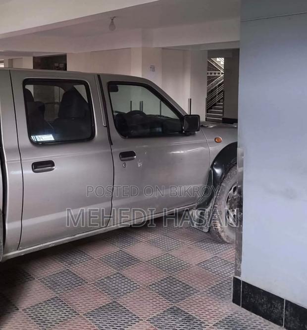 Nissan Patrol 2010 Silver