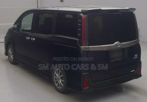 Toyota Noah 2021 Black