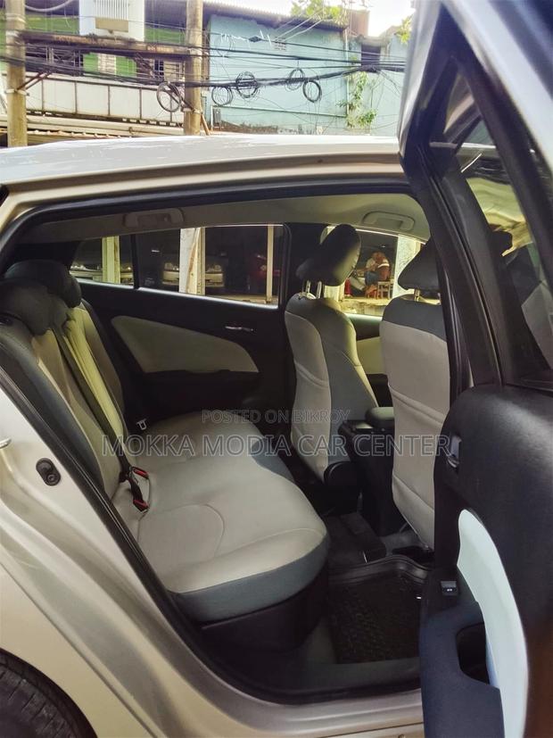 Toyota Prius 2026 Beige