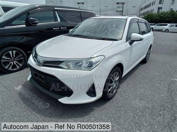 Toyota Corolla Fielder 1.5 Hybrid FWD 2021 White