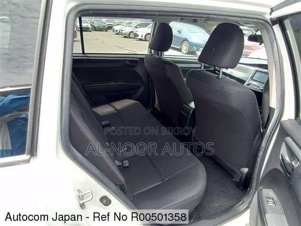 Toyota Corolla Fielder 1.5 Hybrid FWD 2021 White