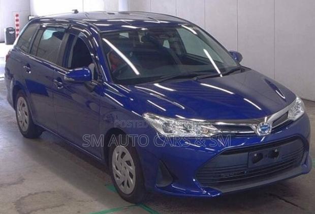 Toyota Corolla Fielder 2021 Blue