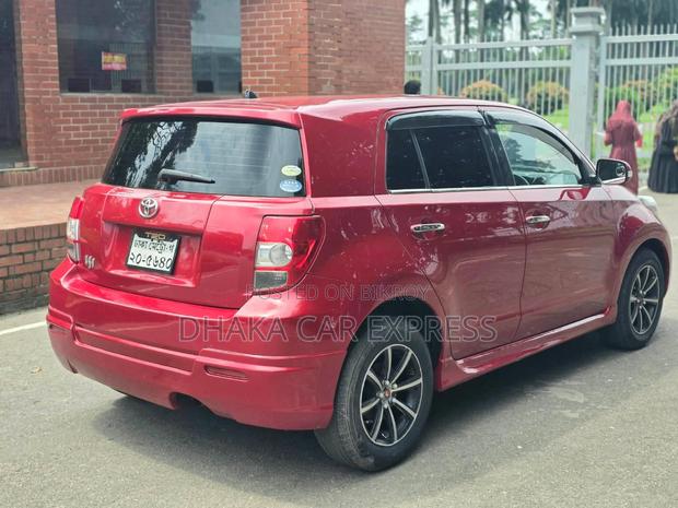 Toyota IST 2009 Red