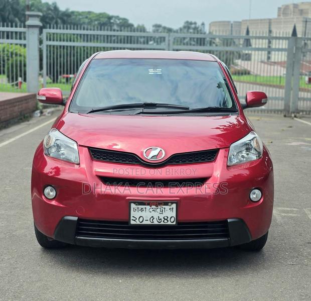 Toyota IST 2009 Red