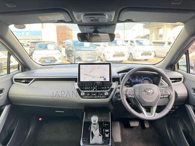 Toyota Corolla Cross 2025 Brown