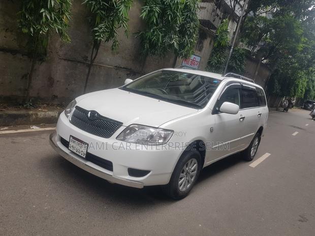 Toyota Corolla Fielder 2004 White