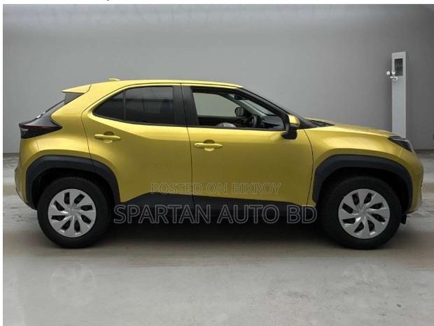 Toyota Yaris Cross 2021 Gold