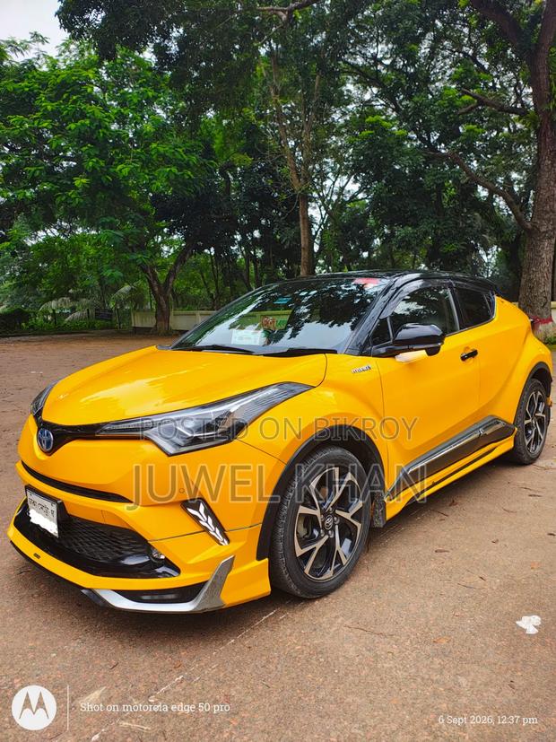 Toyota C-Hr LE FWD 2019 Yellow