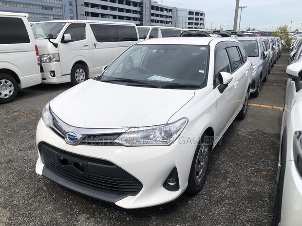 Toyota Corolla Fielder 2021 White