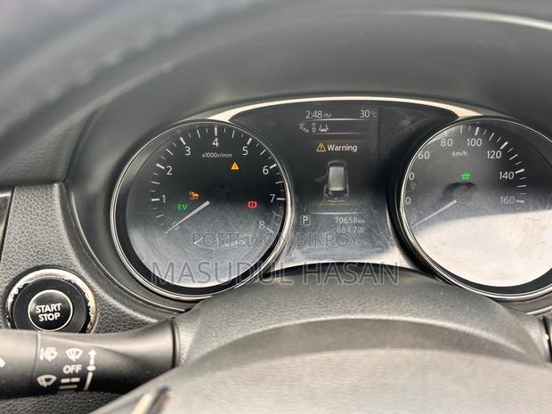 Nissan X-Trail 2.0 Hybrid FWD 2016 Green