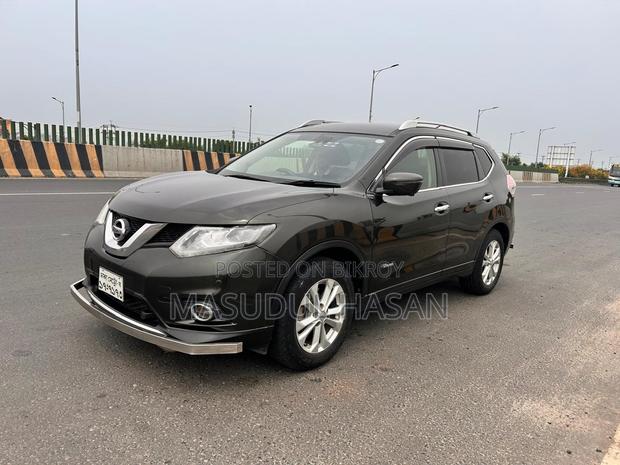 Nissan X-Trail 2.0 Hybrid FWD 2016 Green