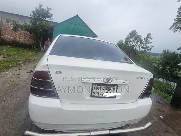 Toyota Corolla 2000 Pearl