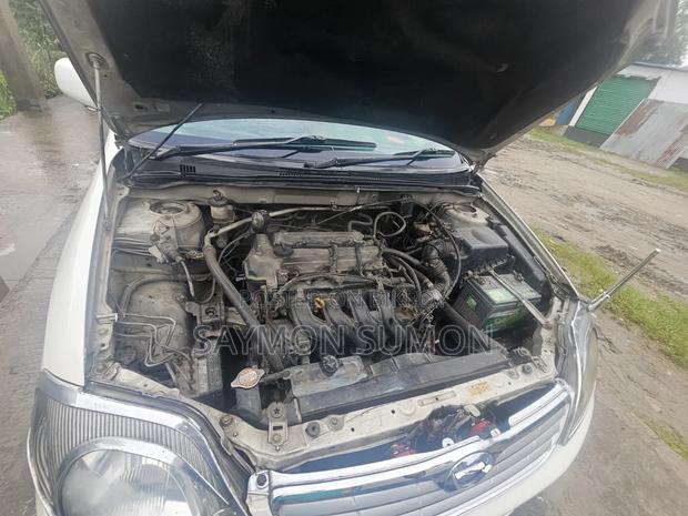 Toyota Corolla 2000 Pearl