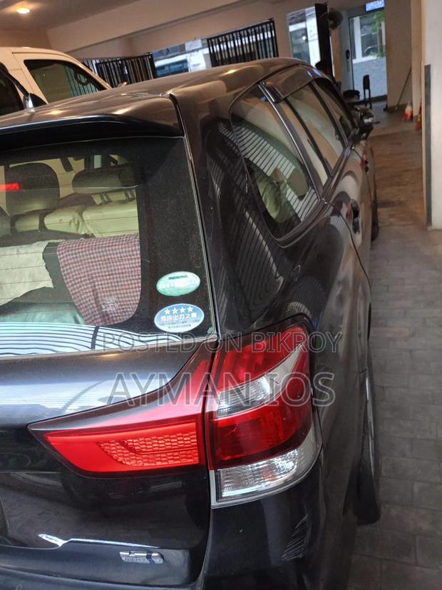 Toyota Corolla Fielder 1.5 Hybrid FWD 2015 Black