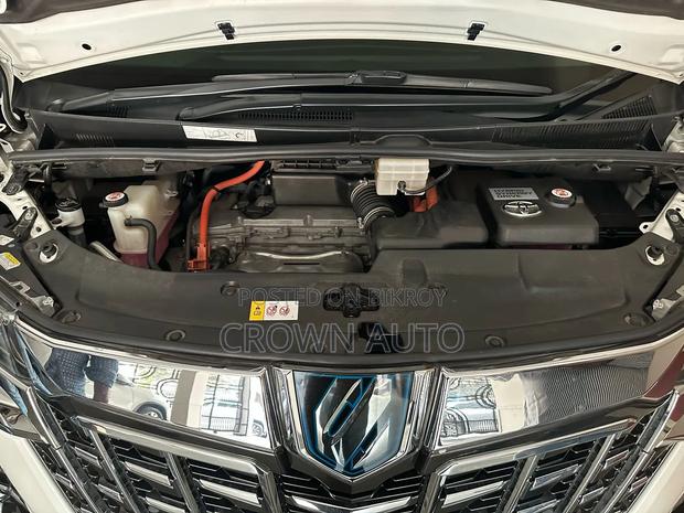 Toyota Alphard 2.5 Hybrid AWD 2020 Pearl