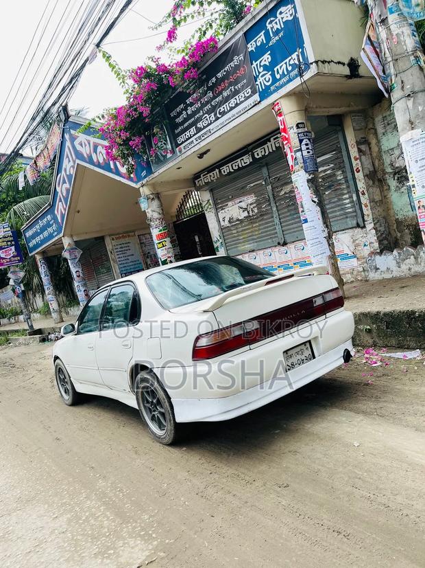 Toyota Corolla Automatic 1994 White