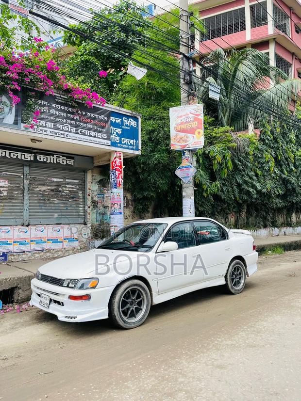 Toyota Corolla Automatic 1994 White