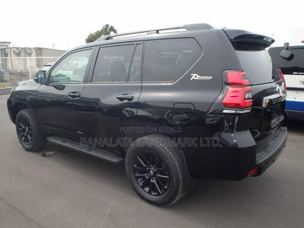 Toyota Land Cruiser Prado 3.0 172hp 2021 Black