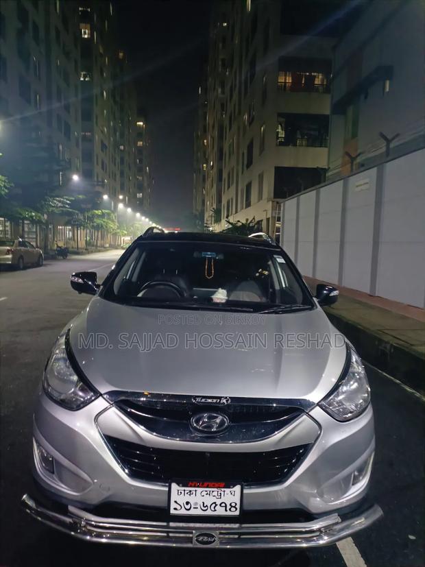 Hyundai Tucson 2012 Silver