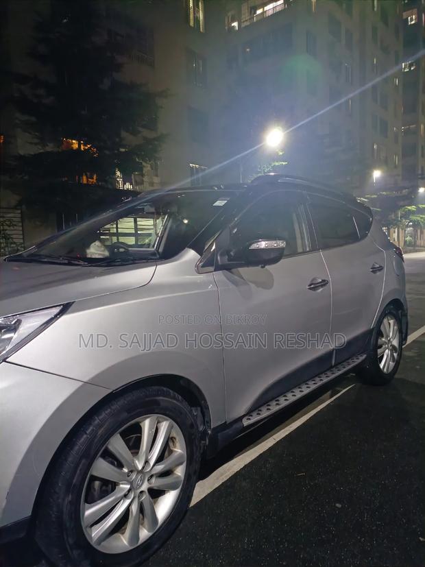 Hyundai Tucson 2012 Silver