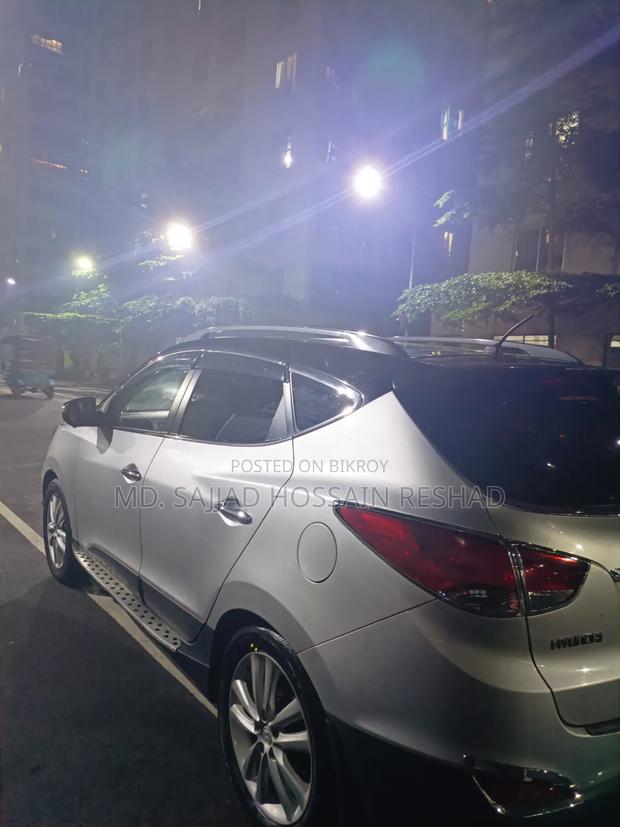 Hyundai Tucson 2012 Silver