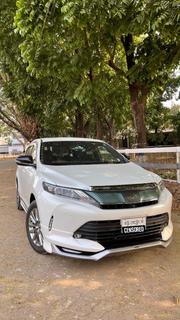 Toyota Harrier 2015 Maroon for sale