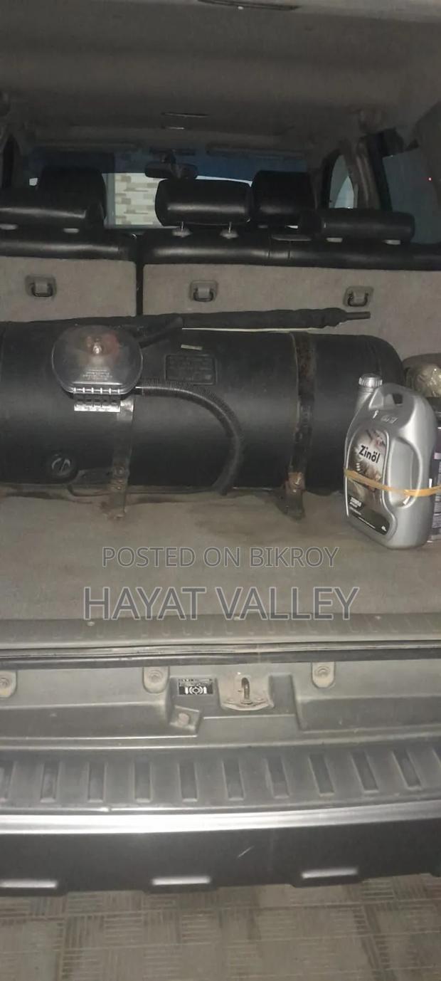 Toyota Hilux Surf 2003 Blue