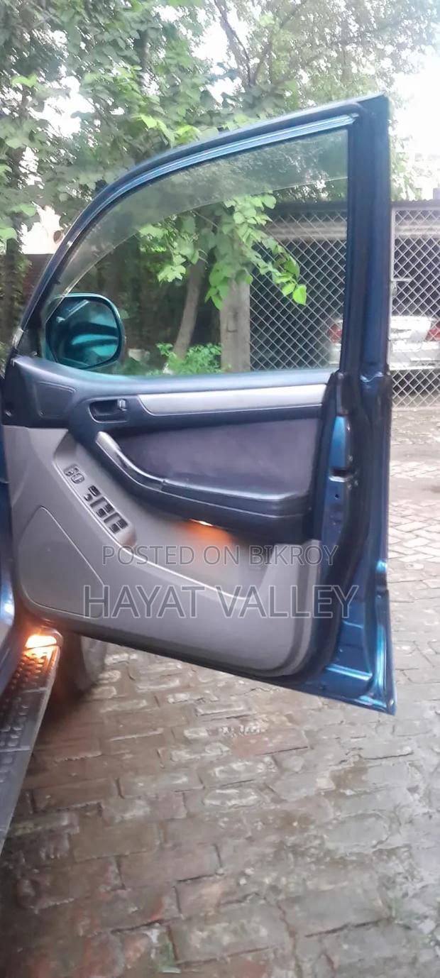Toyota Hilux Surf 2003 Blue
