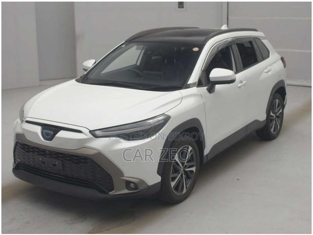 Toyota Corolla Cross 1.8 Hybrid AWD 2021 Pearl