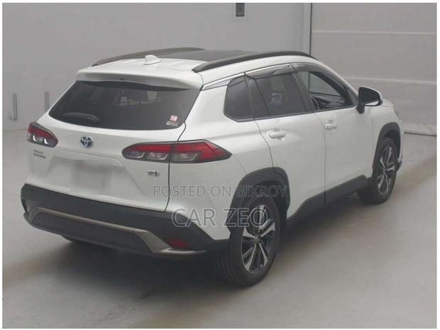 Toyota Corolla Cross 1.8 Hybrid AWD 2021 Pearl