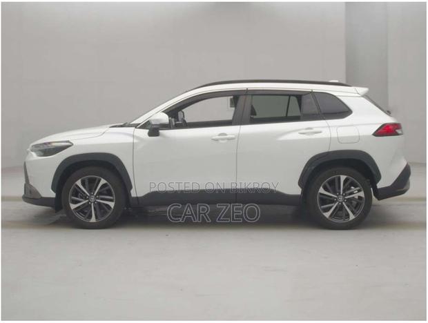 Toyota Corolla Cross 1.8 Hybrid AWD 2021 Pearl