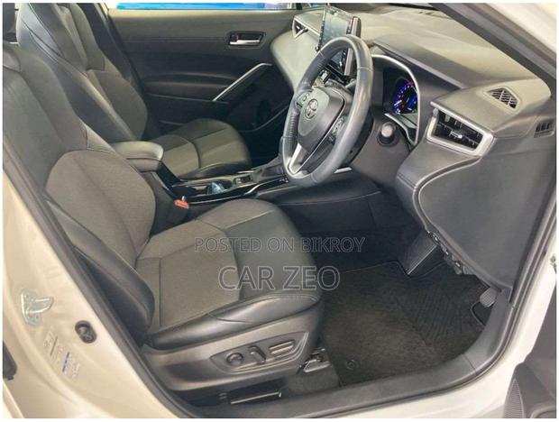 Toyota Corolla Cross 1.8 Hybrid AWD 2021 Pearl