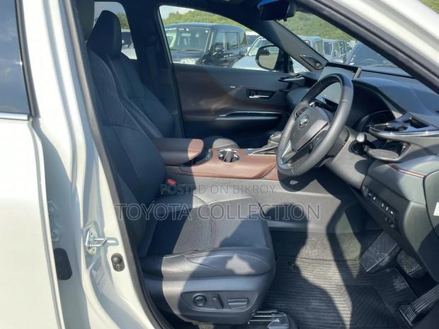 Toyota Harrier 2021 Pearl