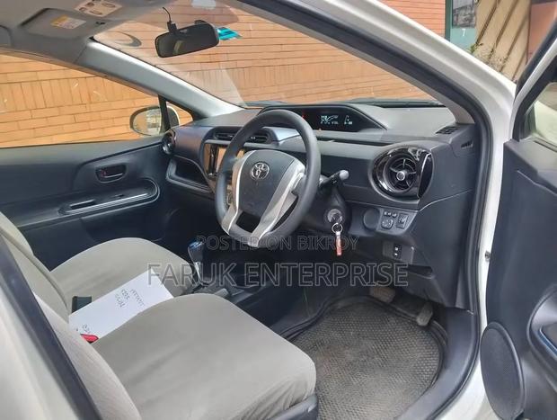 Toyota Aqua 2017 Pearl