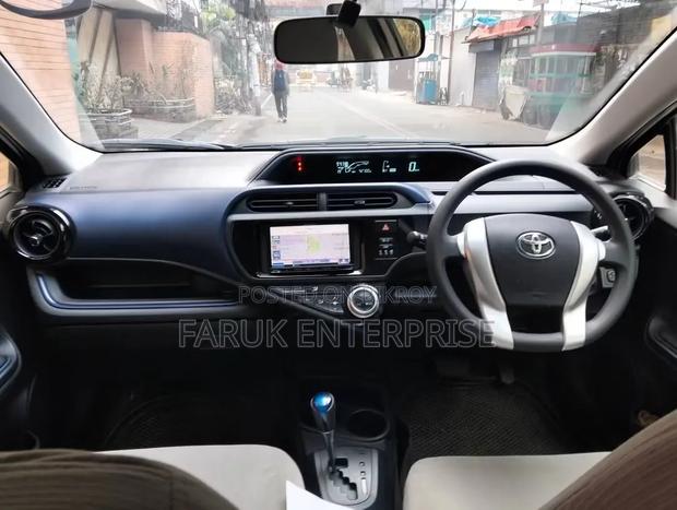 Toyota Aqua 2017 Pearl