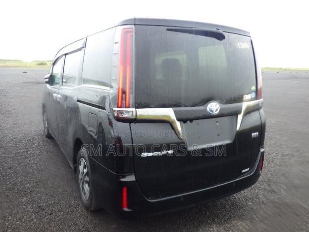 Toyota Esquire 2021 Black