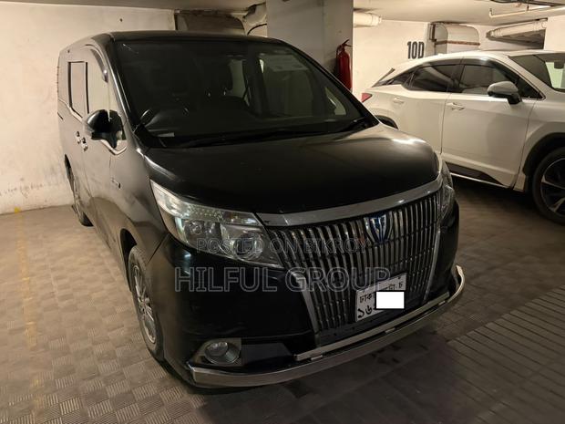 Toyota Esquire 2015 Black