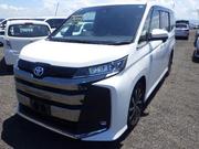 Toyota Noah 2023 Pearl for sale