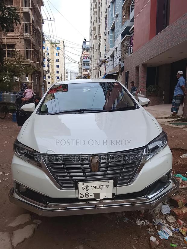 Toyota Premio 2019 Pearl
