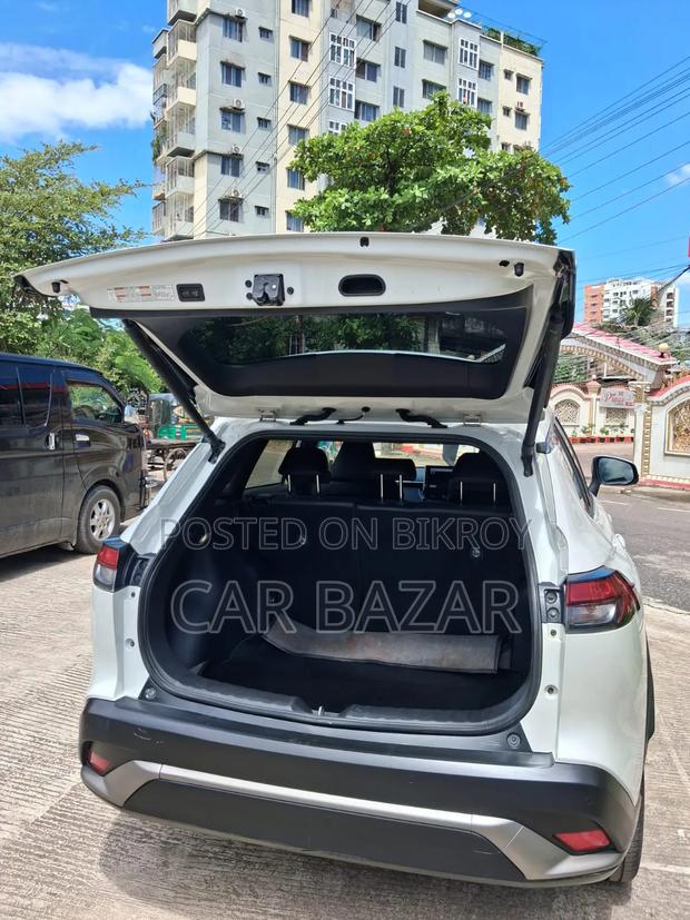 Toyota Corolla Cross LE 2023 Pearl