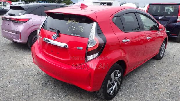 Toyota Aqua 2021 Red