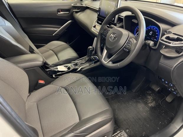 New Toyota Corolla Cross 1.8 Hybrid FWD 2022 Pearl