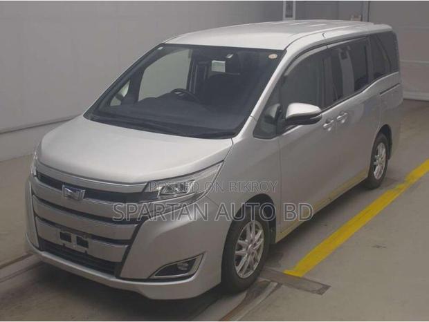 Toyota Noah 2021 Silver