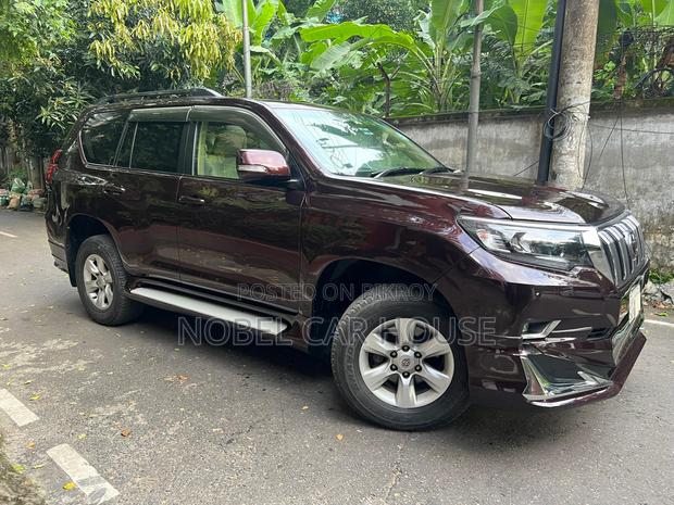 Toyota Land Cruiser Prado 2011 Maroon